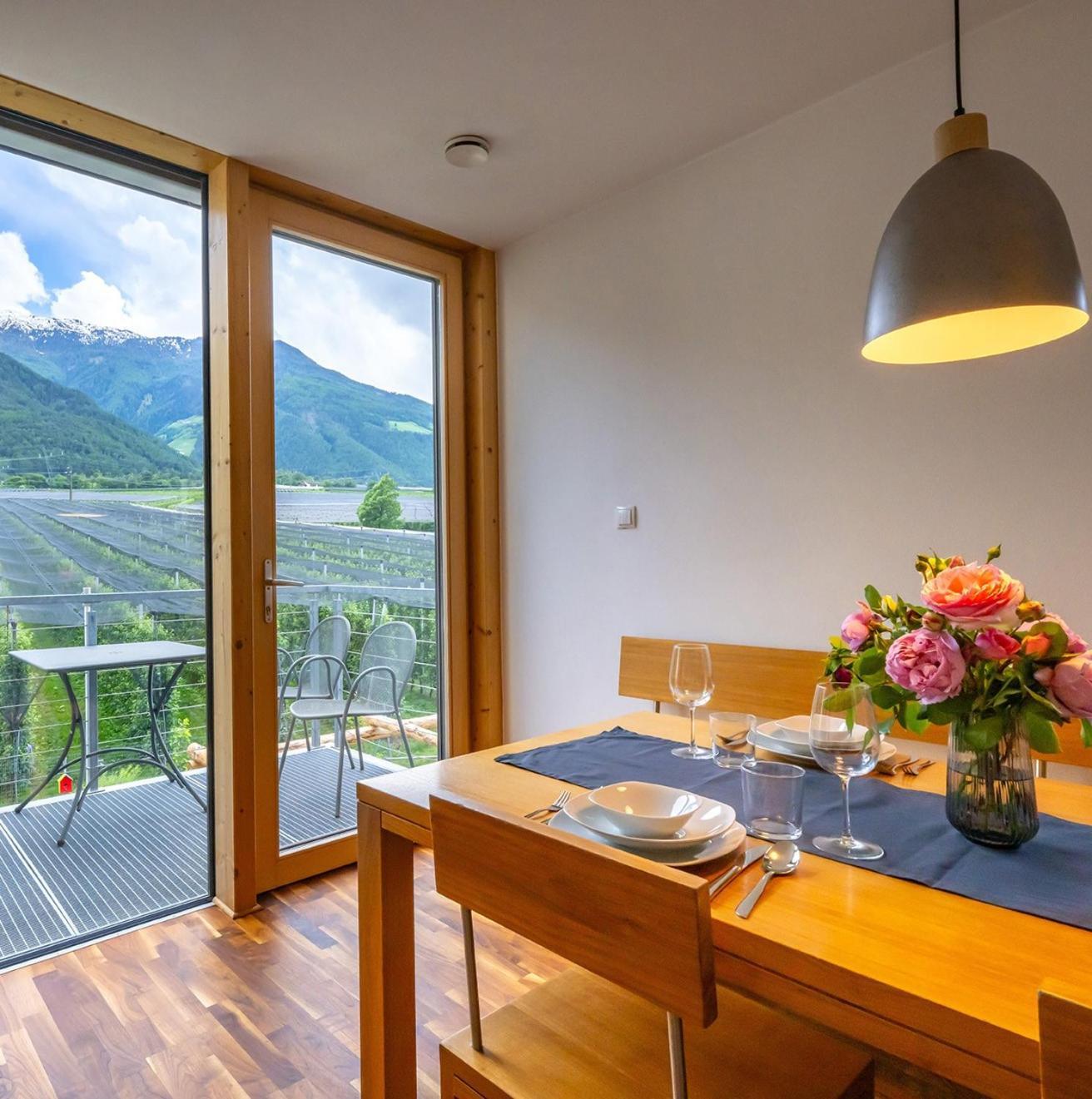 Biohof Gala Apartment Naturns Exterior photo